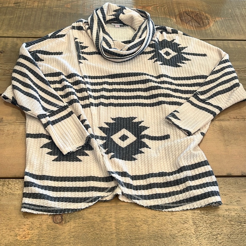 LuLaRoe Kristen Sweater S
